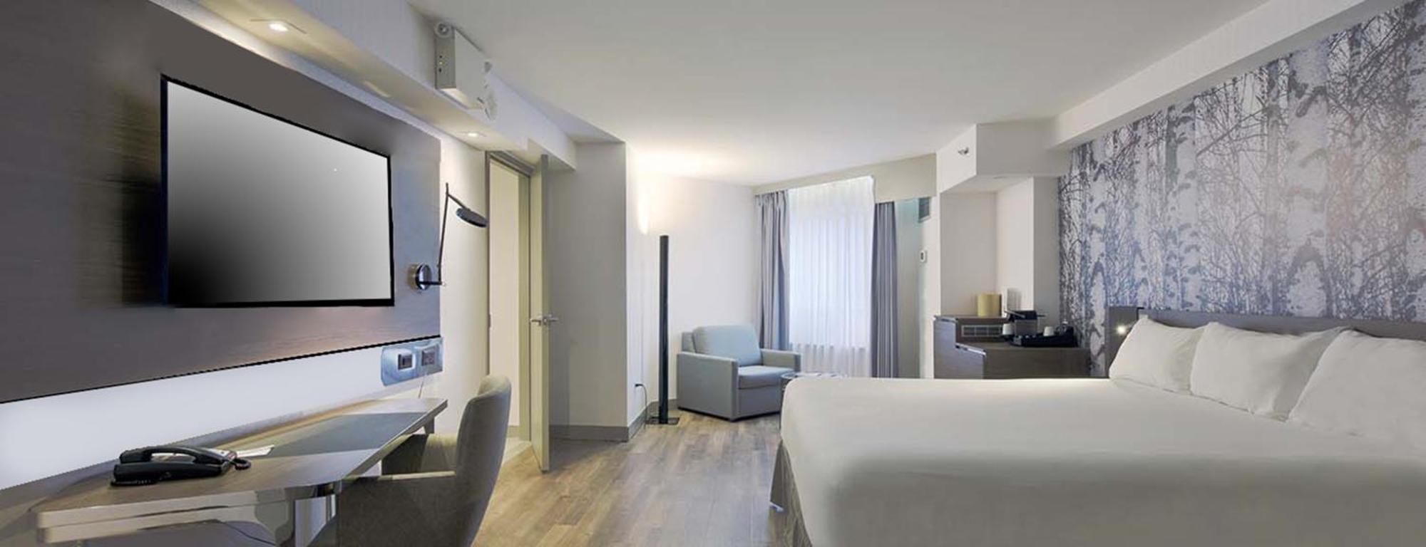 Отель Doubletree By Hilton Ottawa Downtown Экстерьер фото