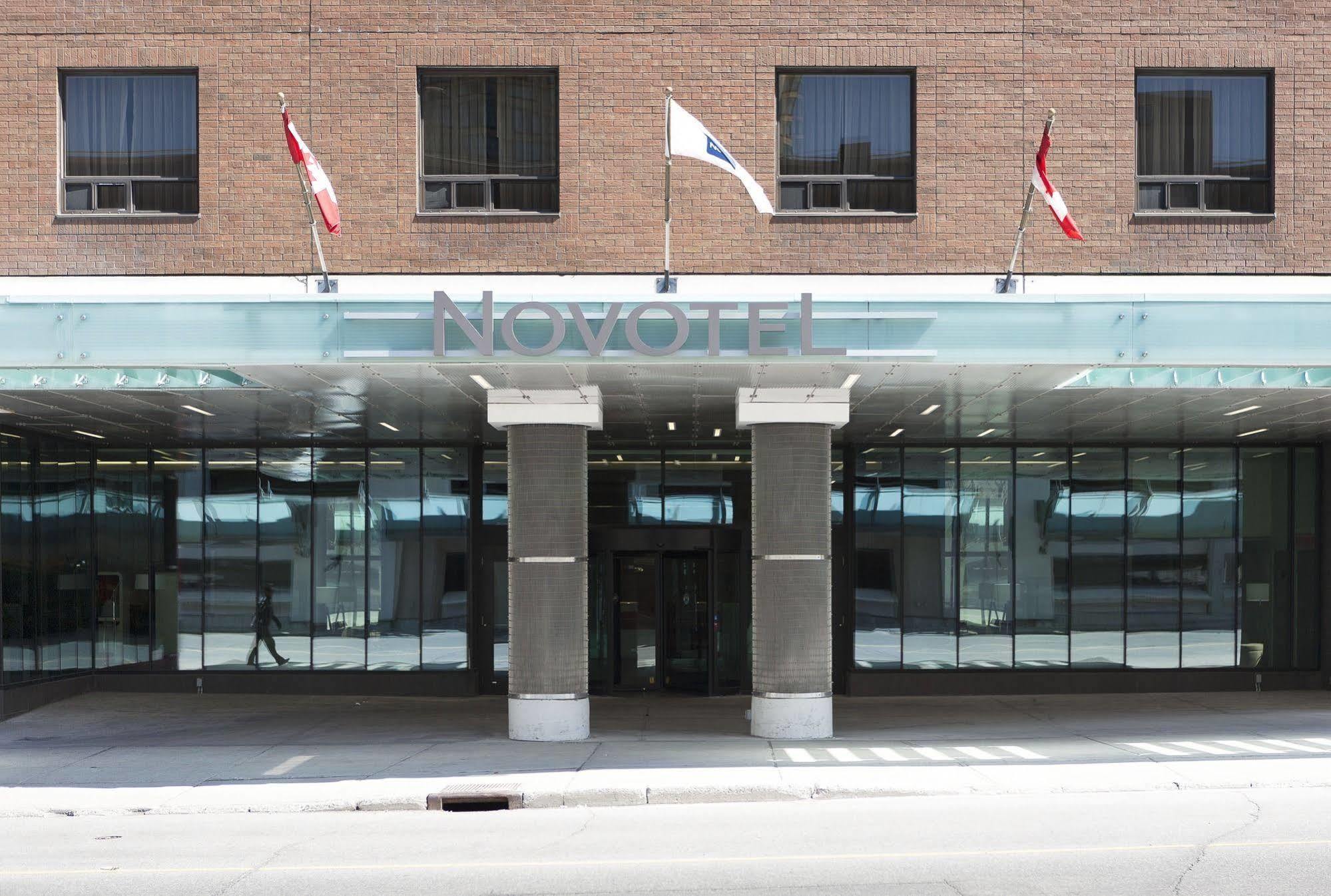 Отель Doubletree By Hilton Ottawa Downtown Экстерьер фото
