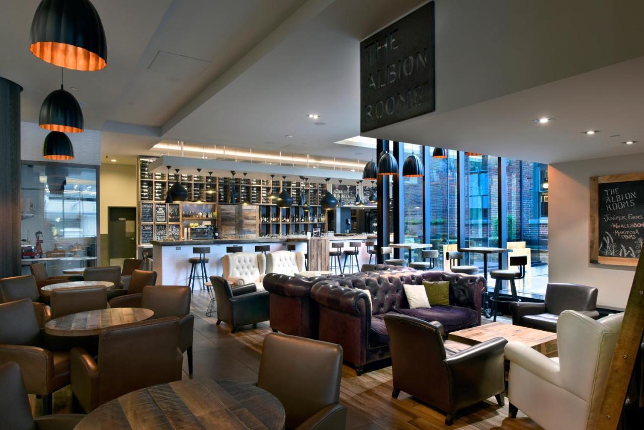 Отель Doubletree By Hilton Ottawa Downtown Экстерьер фото